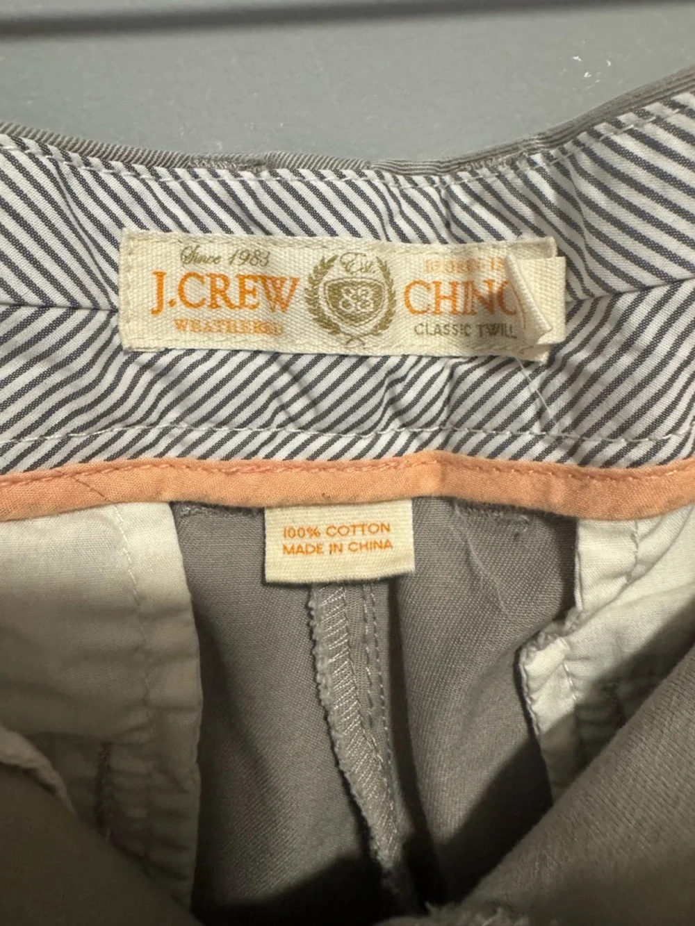 EUC- J. Crew- Women's Khaki 100% Cotton Chino Shorts. Size 8